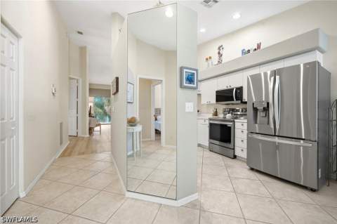 1240 Sarah Jean Cir 205, Naples FL - photo 19 of 29
