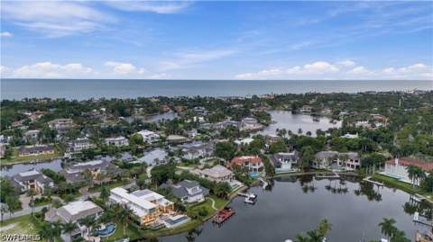 3191 Gin Ln, Naples FL - photo 6 of 9