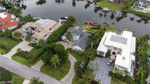 3191 Gin Ln, Naples FL - photo 7 of 9