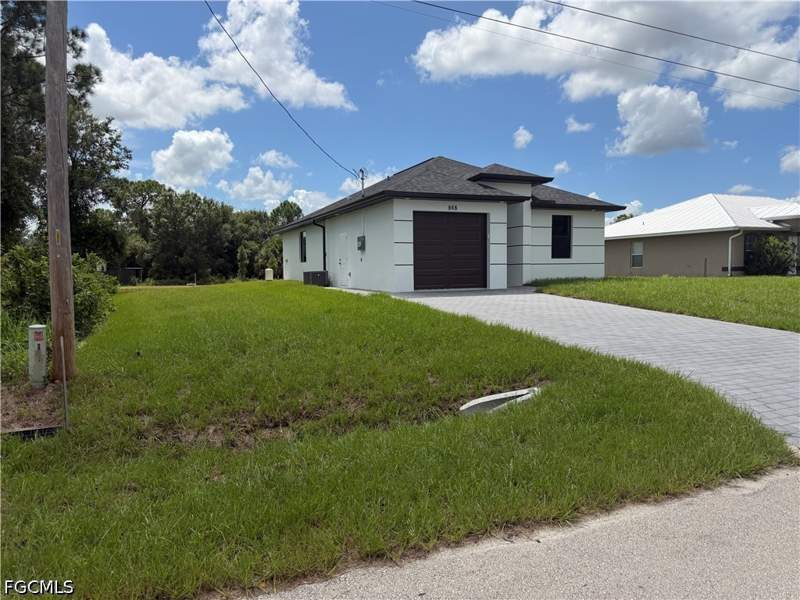 3 bedroom SingleFamilyResidence at 868 Carbon St E, Lehigh Acres, Lehigh Acres — photo 5