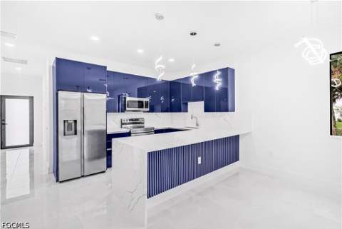 868 Carbon St E, Lehigh Acres FL - photo 8 of 27
