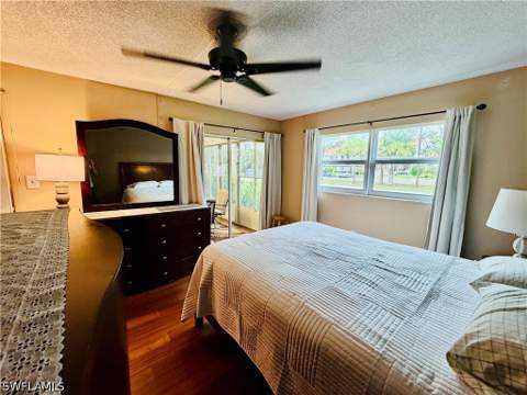 200 Valley Stream Dr 4B, Naples FL - photo 13 of 21