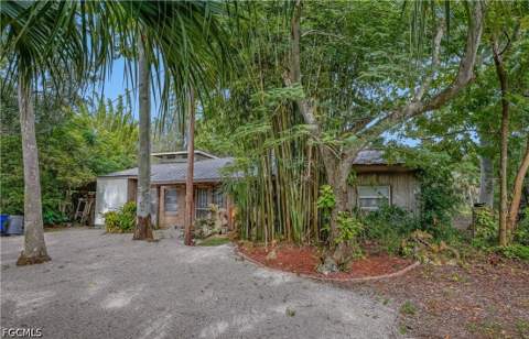 10871 Shirley Ln, North Fort Myers FL - photo 12 of 40