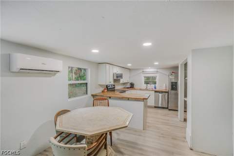 10871 Shirley Ln, North Fort Myers FL - photo 14 of 40