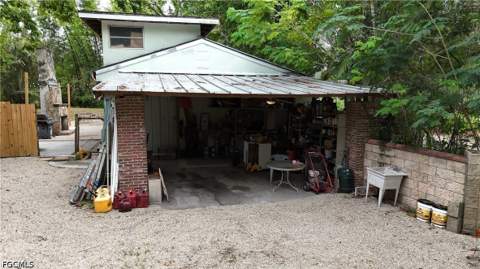 10871 Shirley Ln, North Fort Myers FL - photo 24 of 40