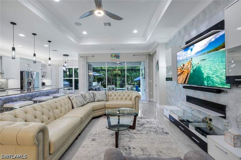 3 bedroom SingleFamilyResidence at 28560 Twain Dr, Valencia Bonita, Bonita Springs — photo 4