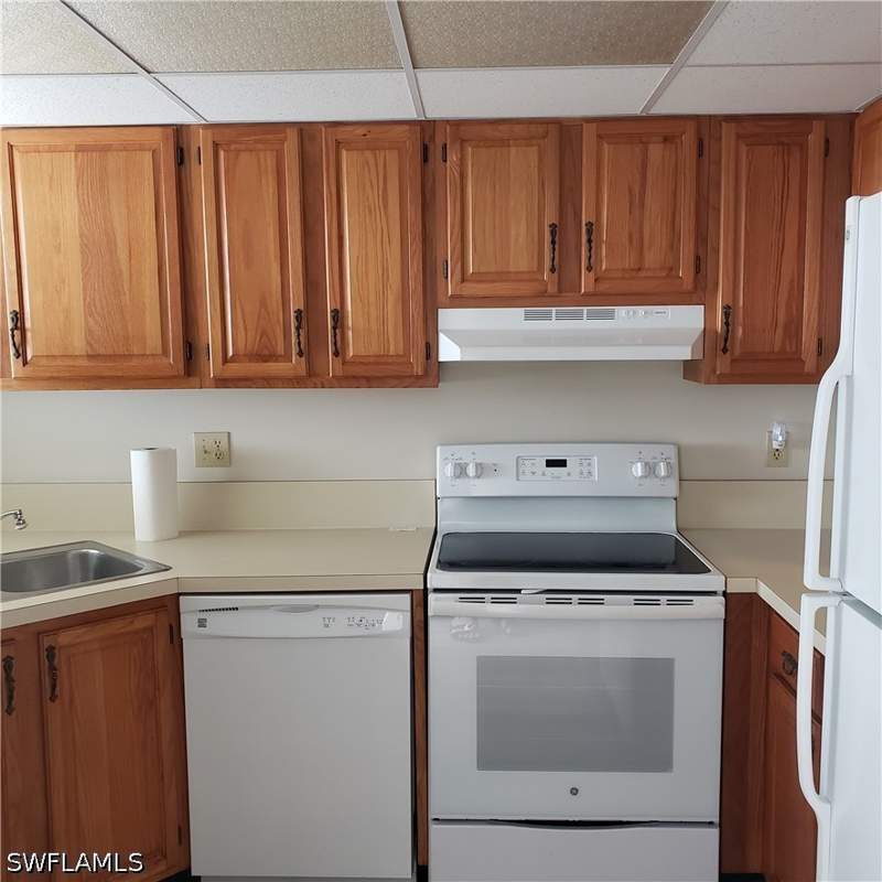 2 bedroom Condominium at 37 High Point Cir E 505, High Point Country Club, Naples — photo 5