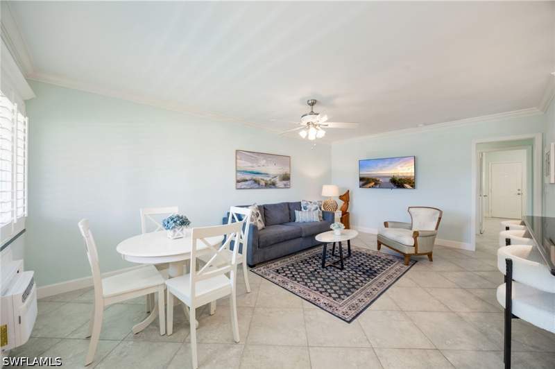 2 bedroom Condominium at 421 12th Ave S A11, Algonquin Club, Naples — photo 3