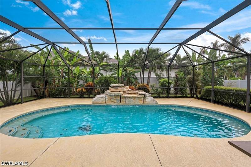 2 bedroom SingleFamilyResidence at 27120 Edenbridge Ct, Edenbridge Gardens, Bonita Springs — photo 3