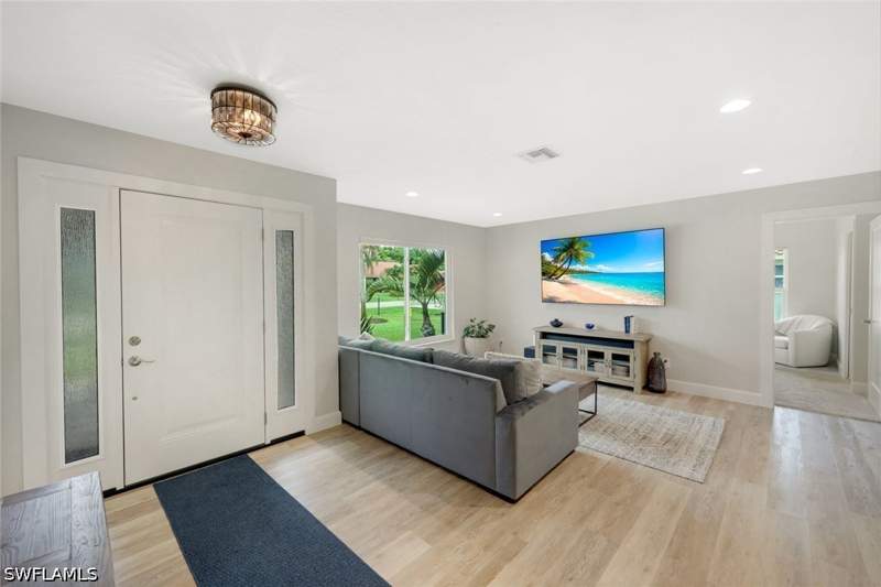 2 bedroom SingleFamilyResidence at 27120 Edenbridge Ct, Edenbridge Gardens, Bonita Springs — photo 4