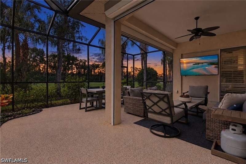 3 bedroom Attached at 12756 Fox Ridge Dr, Hunters Ridge, Bonita Springs — photo 2