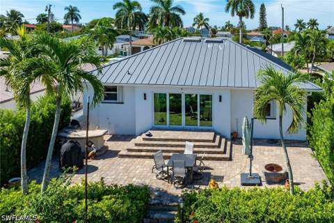 131 San Salvador St, Naples FL - photo 7 of 42