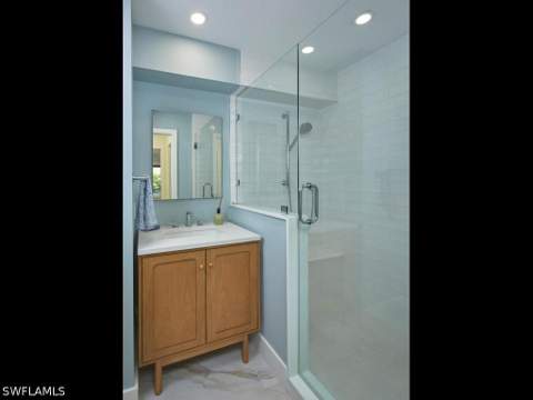 2230 Gulf Shore Blvd N T4, Naples FL - photo 12 of 36