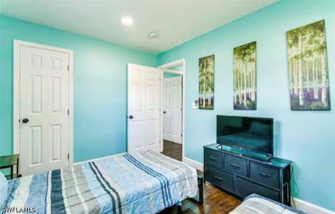 4630 New Haven Dr, Fort Myers FL - photo 16 of 24