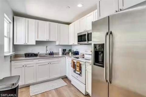 3067 Royal Palm Ave, Fort Myers FL - photo 10 of 24
