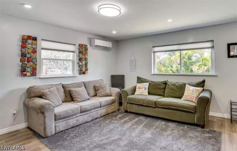4 bedroom SingleFamilyResidence at 3067 Royal Palm Ave, Mead Villas, Fort Myers — photo 3