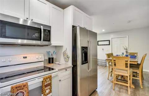 3067 Royal Palm Ave, Fort Myers FL - photo 9 of 24