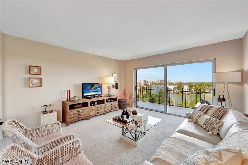 2 bedroom Condominium at 2150 Gulf Shore Blvd N 703, Kings Port, Naples — photo 4