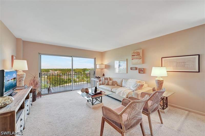 2 bedroom Condominium at 2150 Gulf Shore Blvd N 703, Kings Port, Naples — photo 5