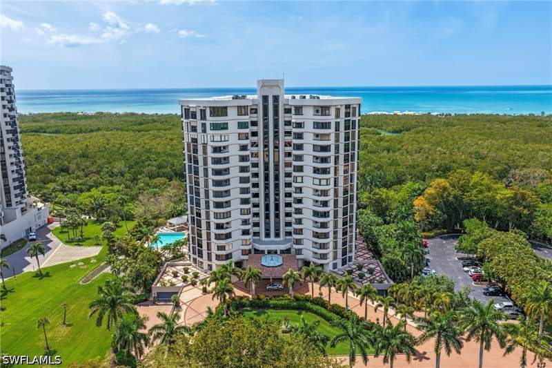 3 bedroom Condominium at 6075 Pelican Bay Blvd 201, Dorchester, Naples — photo 2
