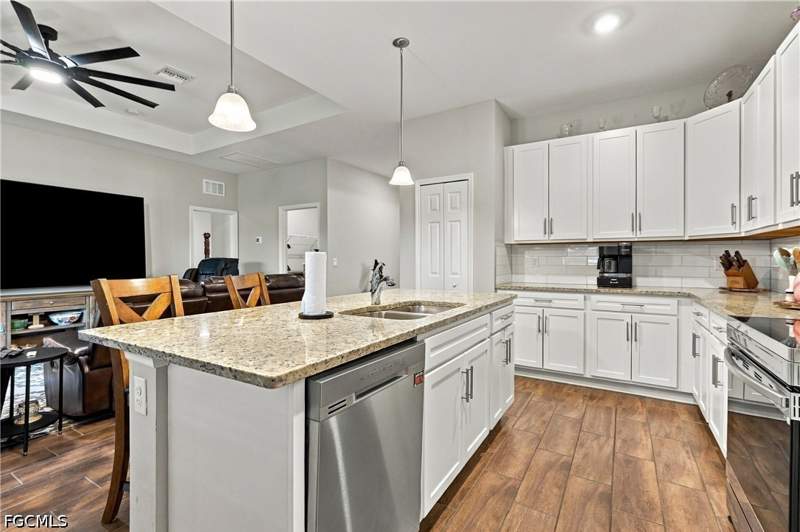 4 bedroom SingleFamilyResidence at 3225 NW 21st St, Cape Coral, Cape Coral — photo 5