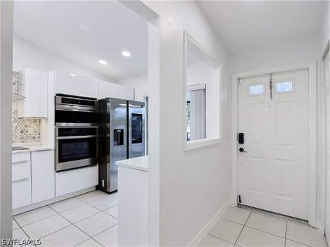 4079 Northlight Dr 2, Naples FL - photo 6 of 41