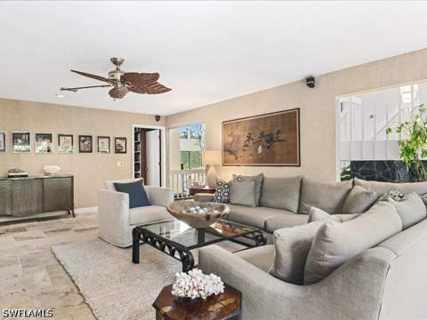 8 Stonehedge Pt, Naples FL - photo 11 of 44