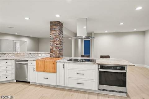 1309 Jambalana Ln, Fort Myers FL - photo 16 of 52