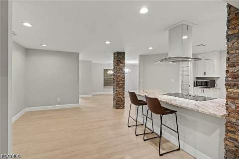 1309 Jambalana Ln, Fort Myers FL - photo 8 of 52