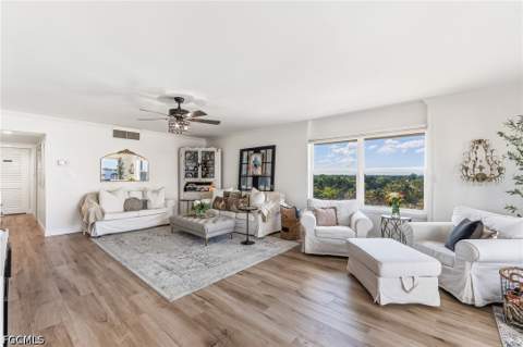 2350 W 1st St 801, Fort Myers FL - photo 8 of 28