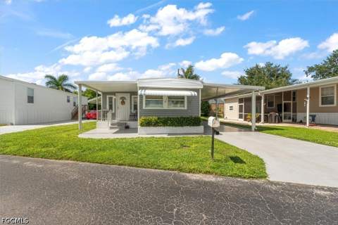 160 Adrienne Dr, Fort Myers FL - photo 7 of 43