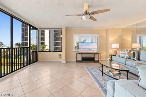6660 Estero Blvd 303, Fort Myers Beach FL - photo 7 of 39