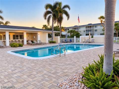 473 12th Ave S B15, Naples FL - photo 15 of 21