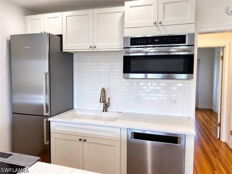 473 12th Ave S B15, Naples FL - photo 6 of 11