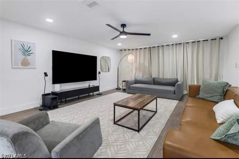 3 bedroom SingleFamilyResidence at 514 14th St N, River Park, Naples — photo 4