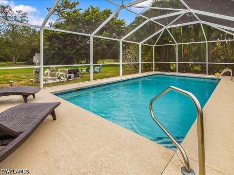 5272 Myrtle Ln, Naples FL - photo 12 of 32