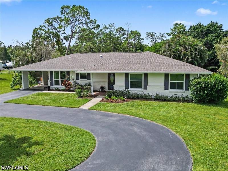 3 bedroom SingleFamilyResidence at 5272 Myrtle Ln, Myrtle Cove Acres, Naples — photo 2