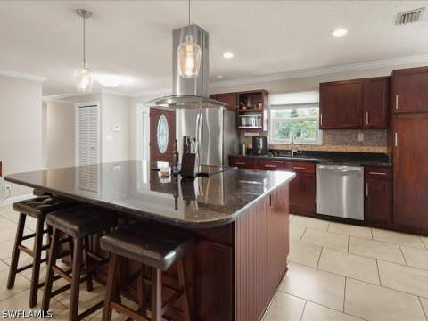 5272 Myrtle Ln, Naples FL - photo 6 of 32