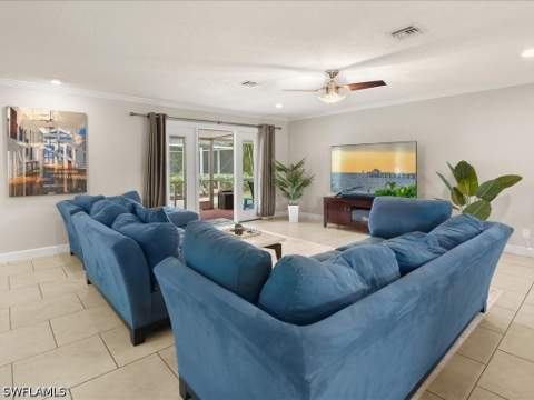 5272 Myrtle Ln, Naples FL - photo 8 of 32