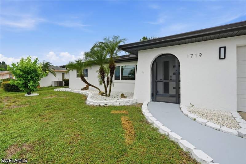 3 bedroom SingleFamilyResidence at 1719 Margate Blvd, Parkwood, Lehigh Acres — photo 3