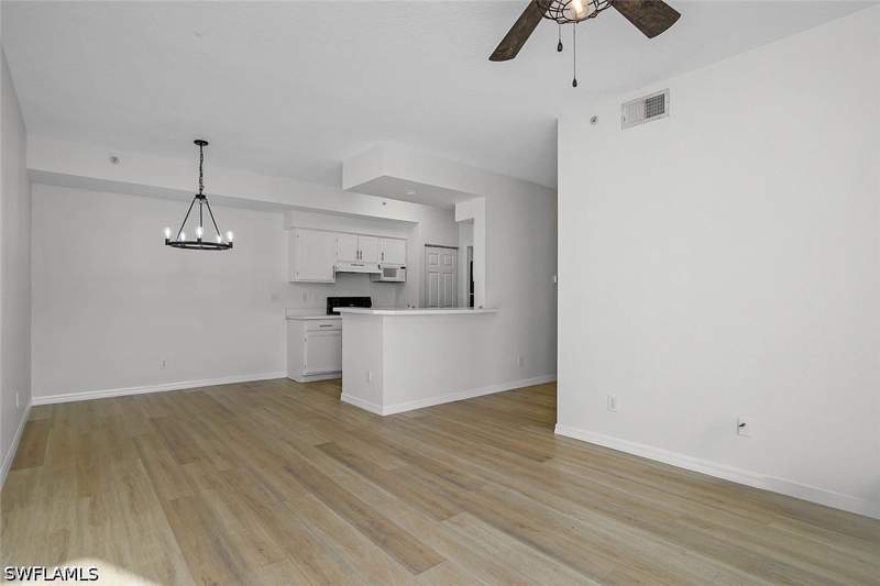 2 bedroom Condominium at 4630 Saint Croix Ln 824, St Croix, Naples — photo 5