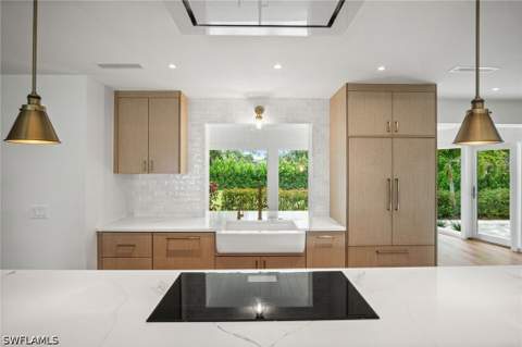 664 Pompano Dr, Naples FL - photo 11 of 41