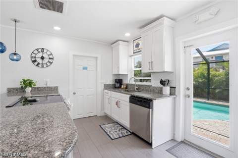 240 Fairweather Ln, Fort Myers Beach FL - photo 7 of 50