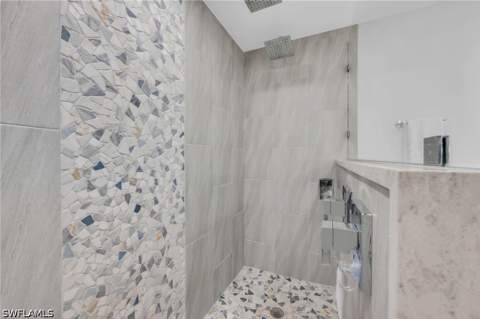 6075 Pelican Bay Blvd 303, Naples FL - photo 19 of 49