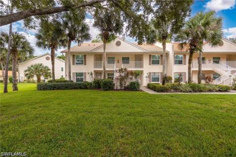 257 Robin Hood Cir 101, Naples FL - photo 21 of 30
