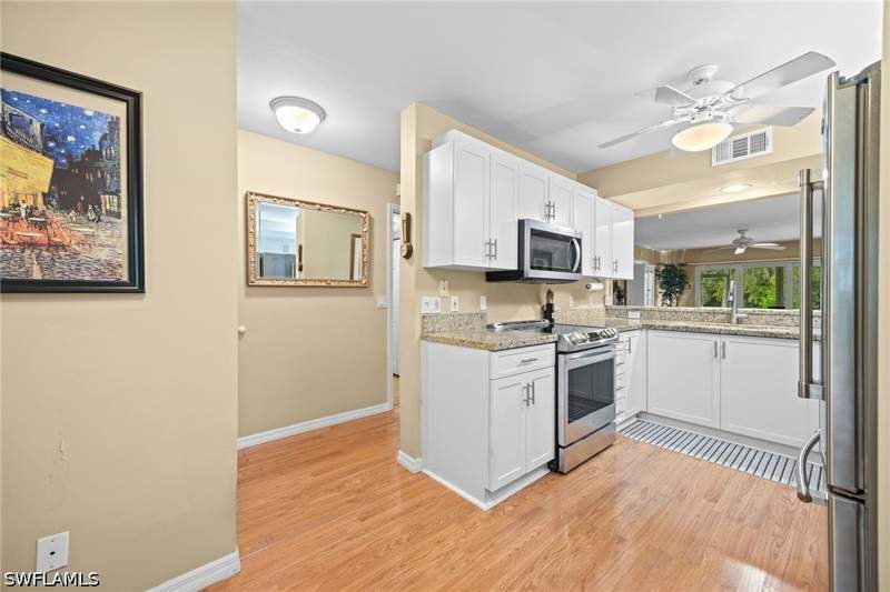 3 bedroom Condominium at 257 Robin Hood Cir 101, Sherwood, Naples — photo 4