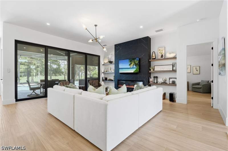 3 bedroom SingleFamilyResidence at 20241 Country Club Dr, Wildcat Run, Estero — photo 4