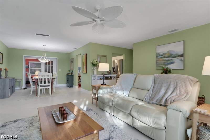 3 bedroom SingleFamilyResidence at 2339 Westwood Rd, Yacht Club Colony, North Fort Myers — photo 5
