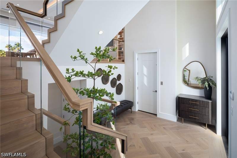 6 bedroom SingleFamilyResidence at 223 Bayview Ave, Conners, Naples — photo 4