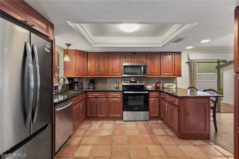 186 Beachcomber St, Marco Island FL - photo 8 of 33